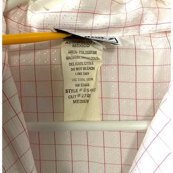 Vintage So What California Baby Pink Long Sleeve Button Up Top Women Size Medium - Picture 9 of 12